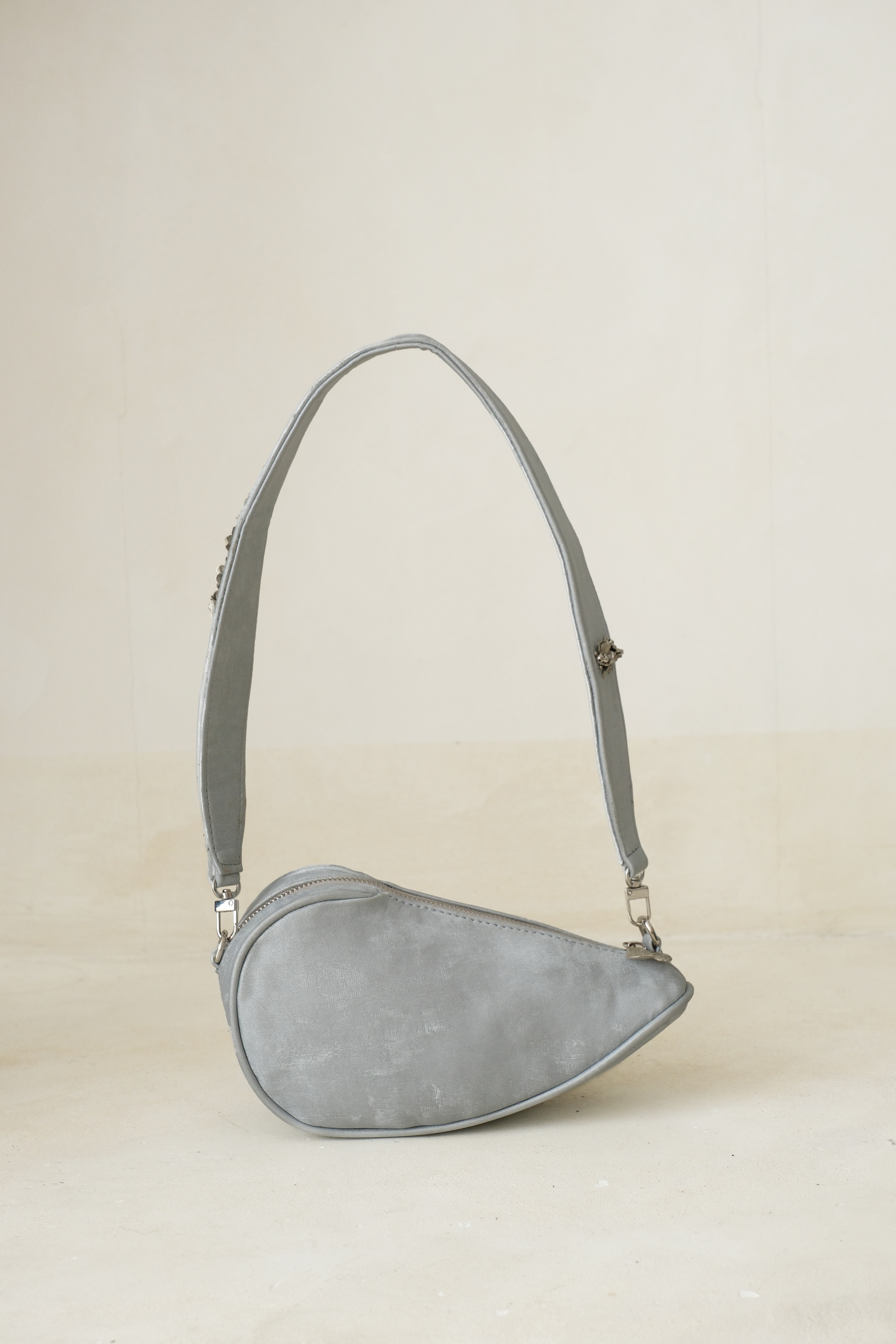 Petal in Silver